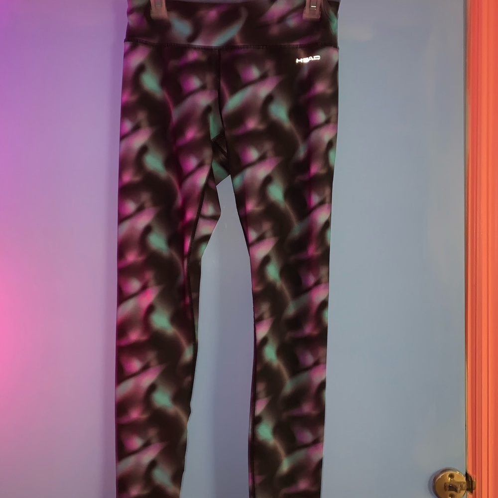 Head yoga pants